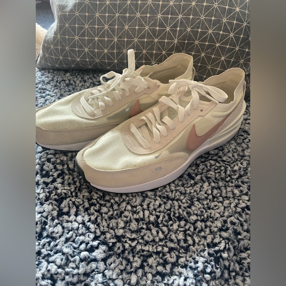 Nike waffle one special edition women’s sneakers